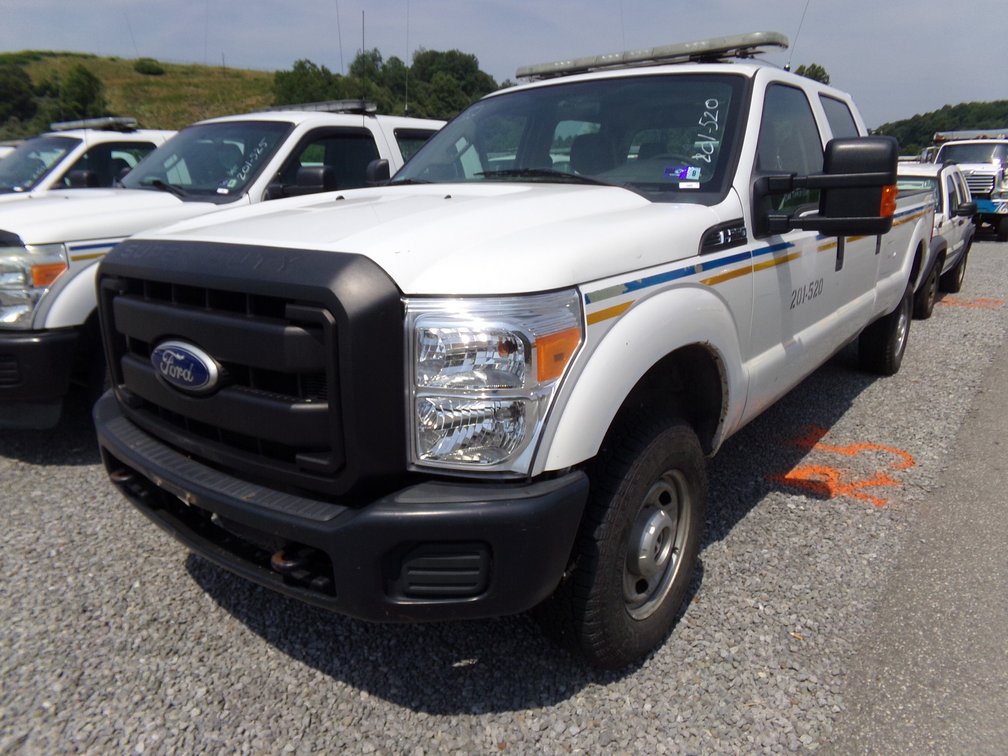 2011 Ford F350 Crew Cab Pickup 4x4