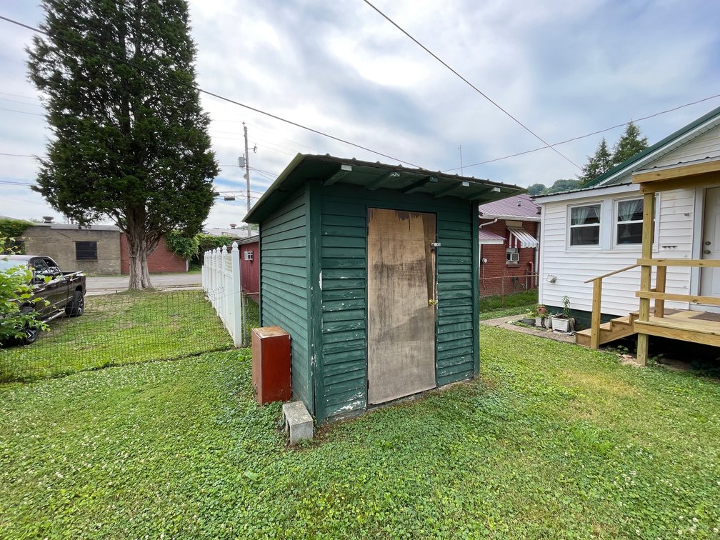 Image for SOLD $48,400 - Clean 2-Bedroom in Huntington