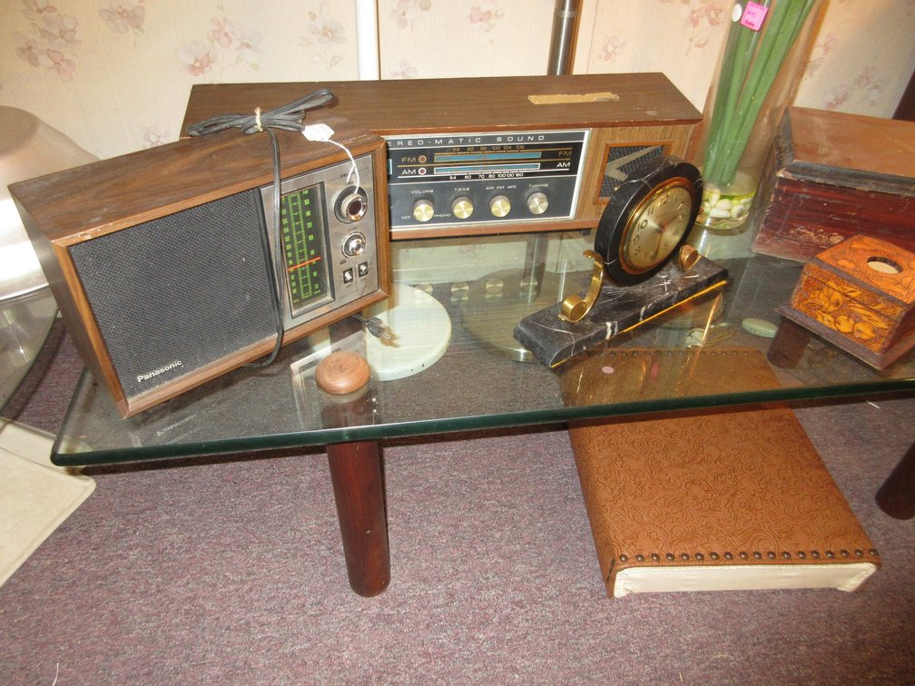 Small mantel clock, radios, wooden box and 3 floor lamps