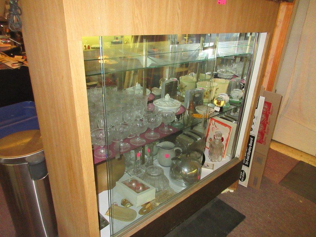 Display cabinet; contents are NOT included