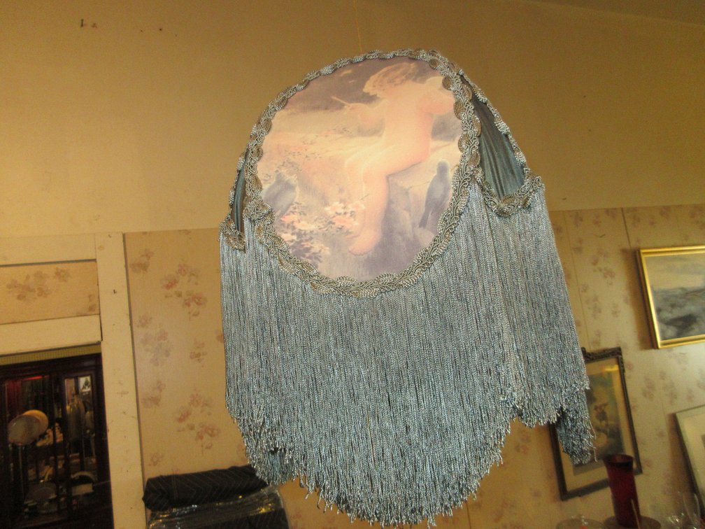 2 Swag hanging lamp shades