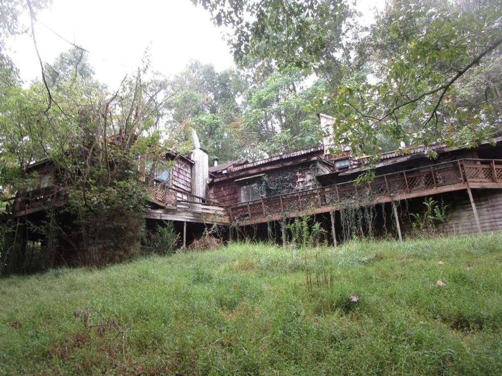 Image for SOLD - Nearly 1 Wooded Acre in Charleston Selling to the Highest Bidder
