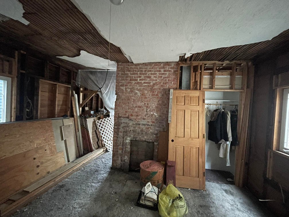 Image for SOLD - 2 Bedroom Project Home Selling to the Highest Bidder