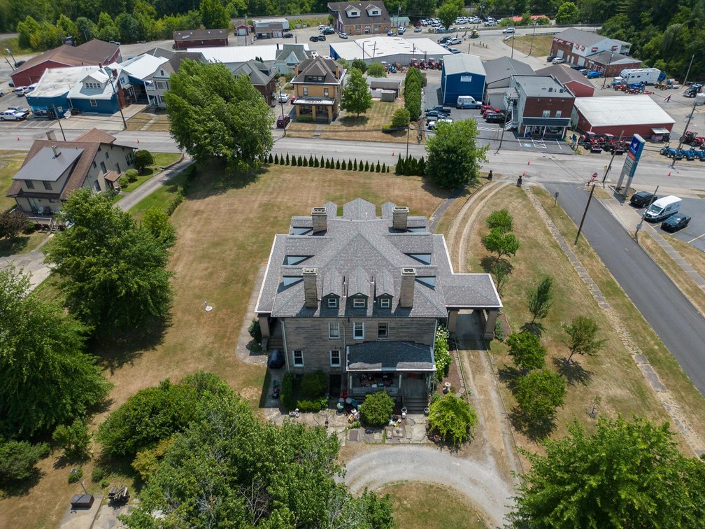 Image for SOLD $286,000 - Huge 7 Bedroom on 1.31 Acres in Waynesburg
