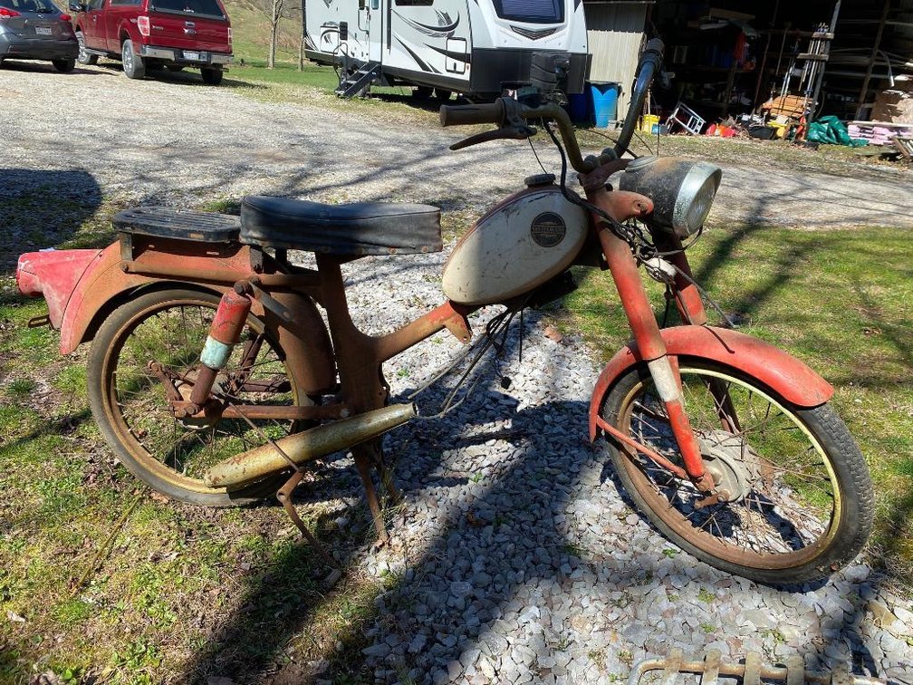 1966 M50 Harley Davidson moped w/ parts