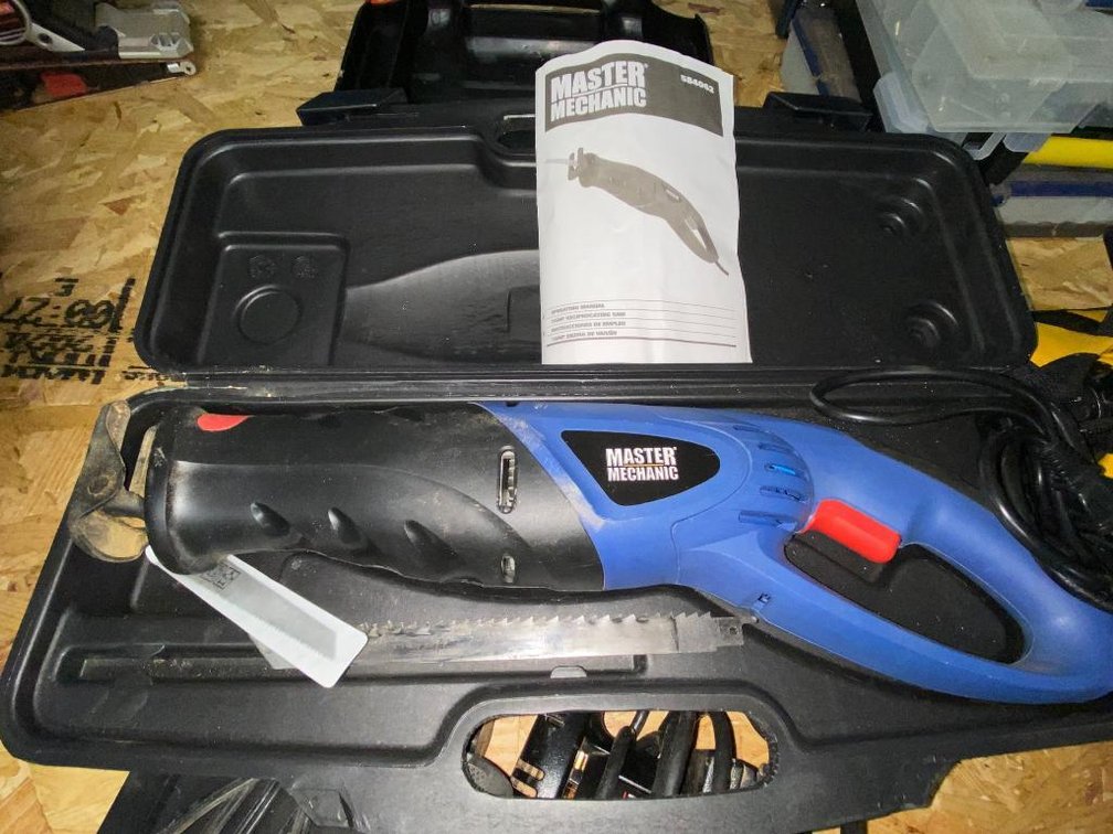 Master Mechanic electric sawzall