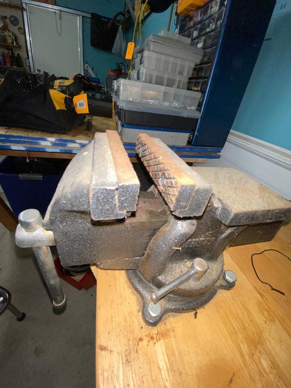 Small Bessey vise