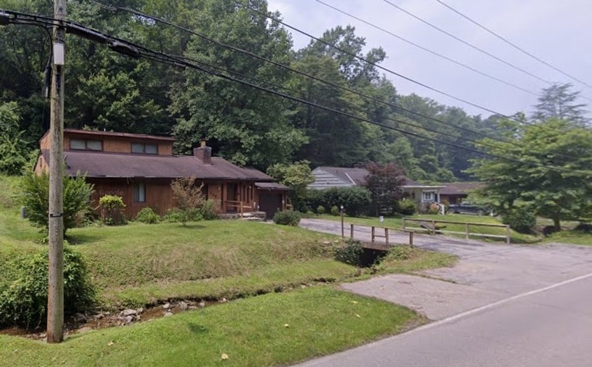 Image for SOLD $89,100 - 5 Bedroom Project Home on Over an Acre in Charleston