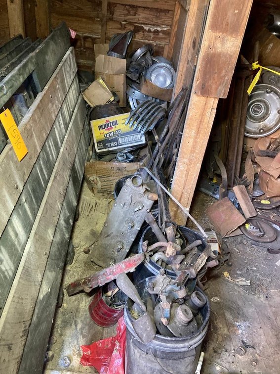 Lot of vintage auto parts as shown