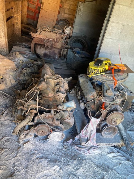 4 Ford engine blocks as shown