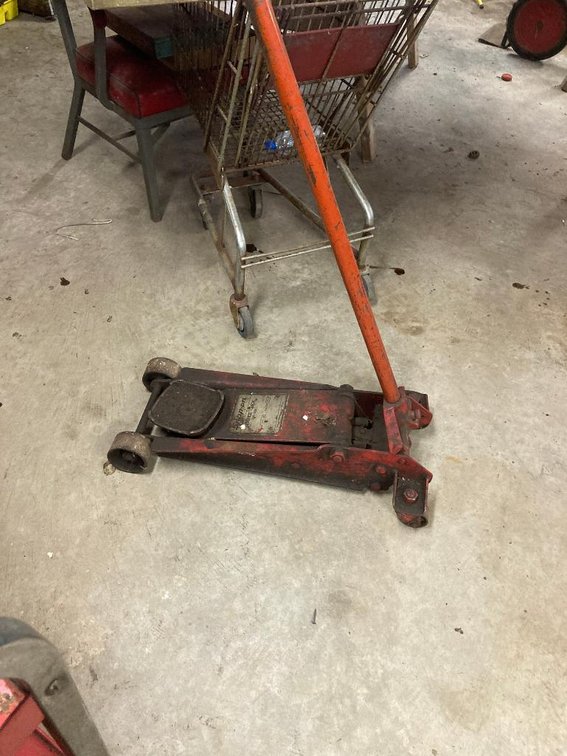 Vintage Snap-On floor jack 1.5-ton - not tested