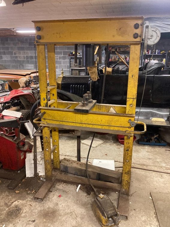 Large pneumatic press made in Canada