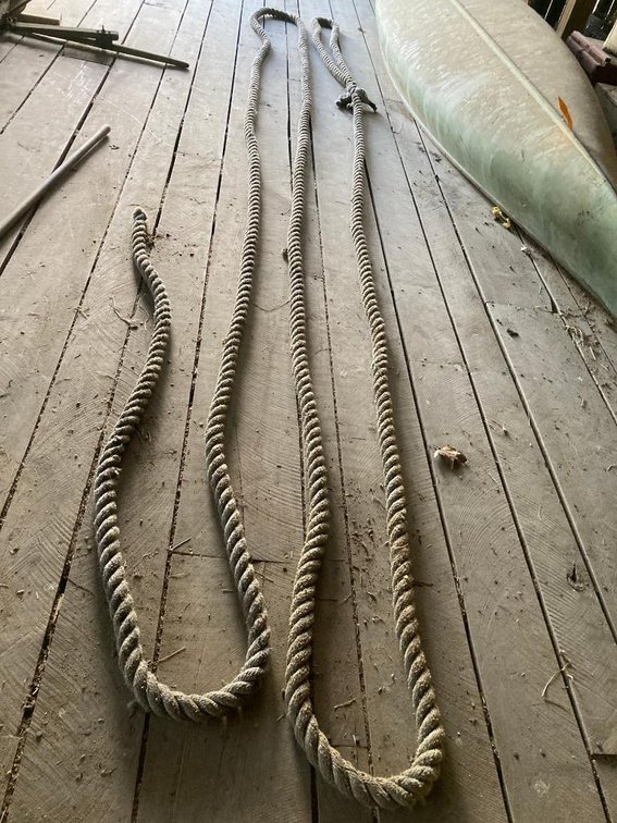 Lot of heavy-duty barn rope