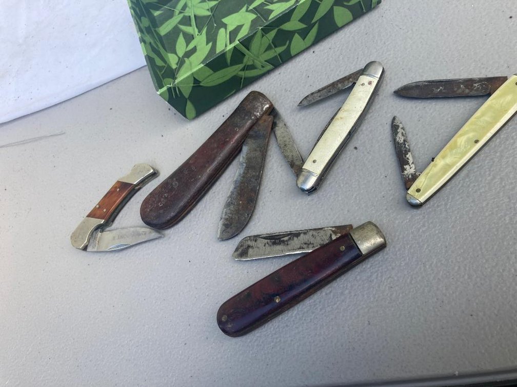 Lot of pen knives