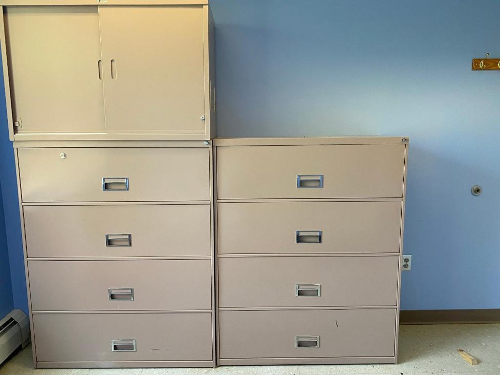 2 Filing Cabinets