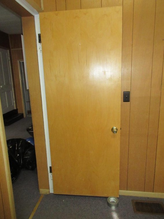 4 Hollow core wood doors