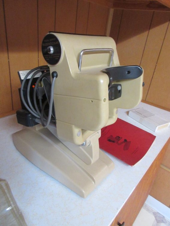 Keystone View Eye Machine