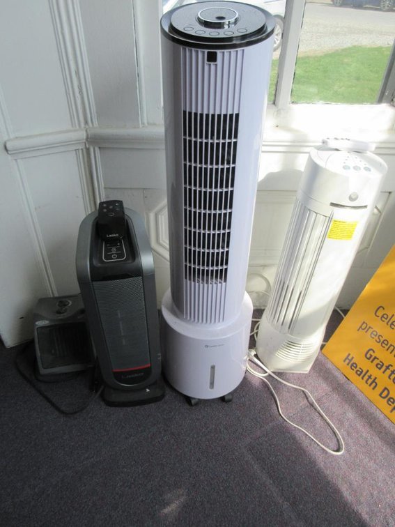 3 Floor model heaters