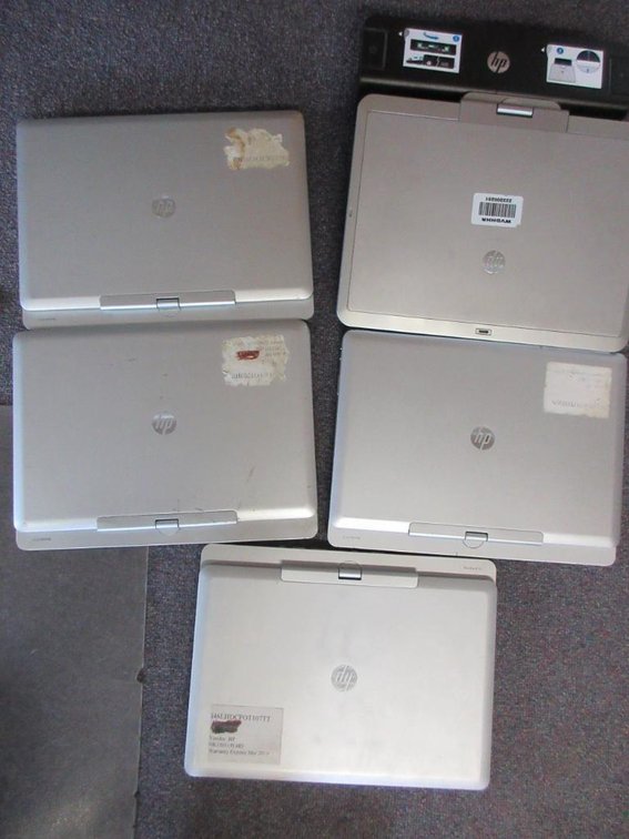 4 Hewlett Packard laptops