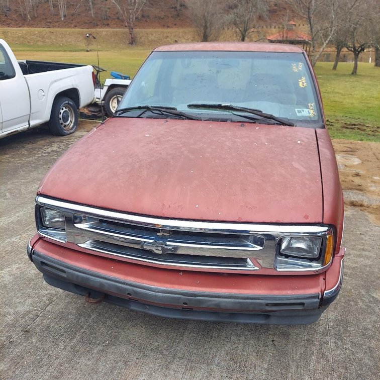 1994 Chevrolet  S-10 Showing 134583 Miles Starts (Has Title & Key) Vin# 1GCCT14Z9RK163492