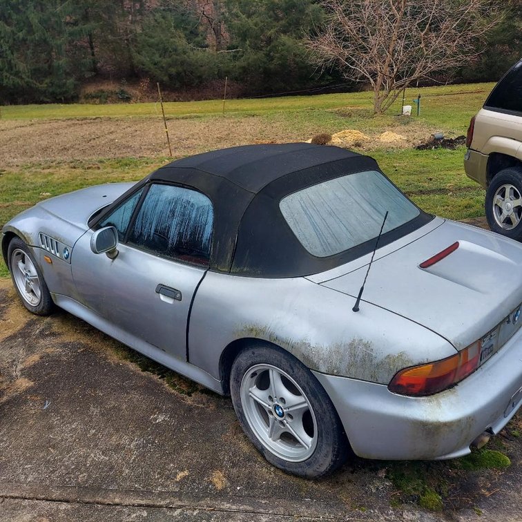 BMW Z3 Nonrunning( NO TITLE & Has Key)