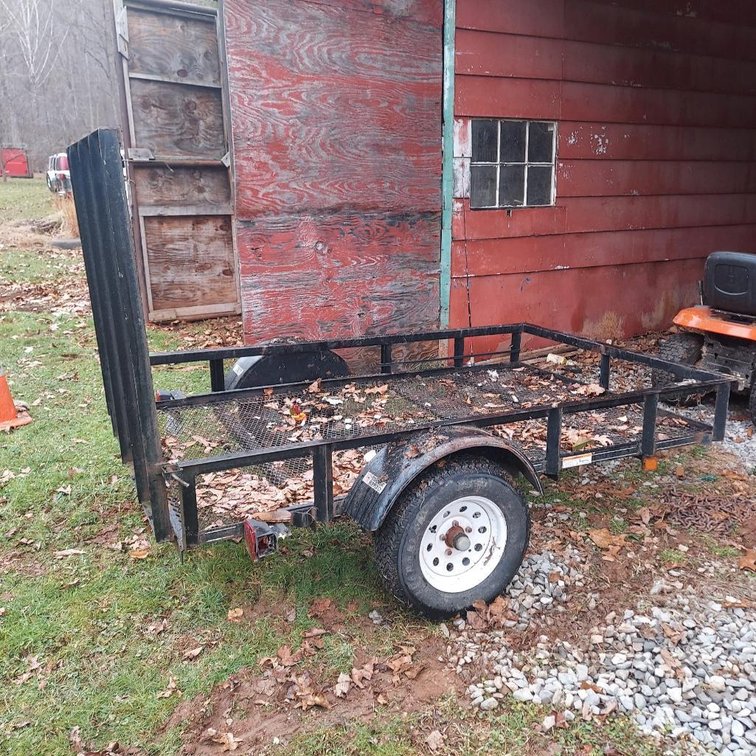 Utility Trailer Approx. 4' x 8' (NO TITLE)