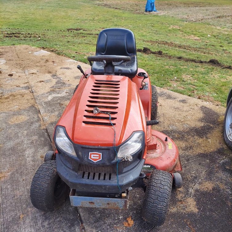 Craftsman Riding Mower T 1600(Has Key)