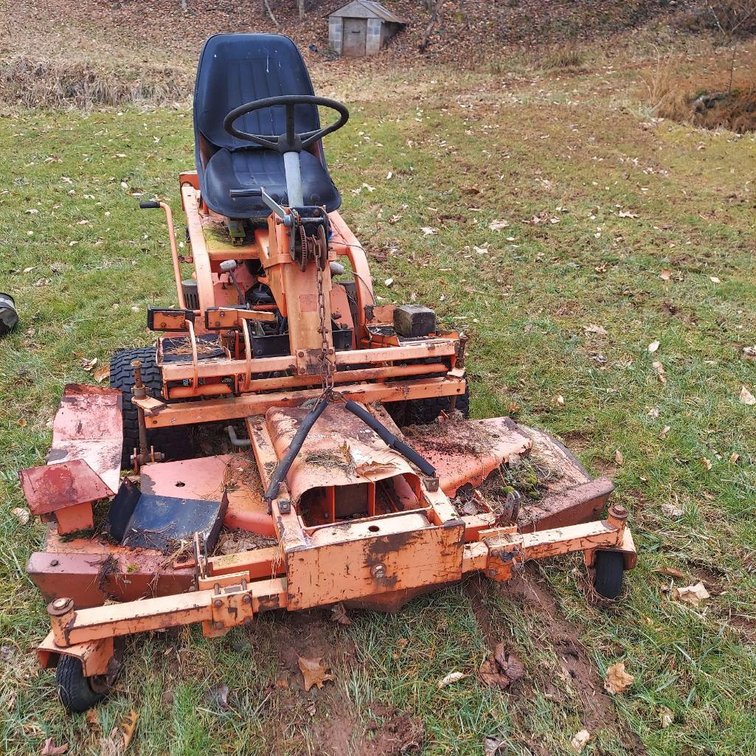 Large Mower (Has Key)