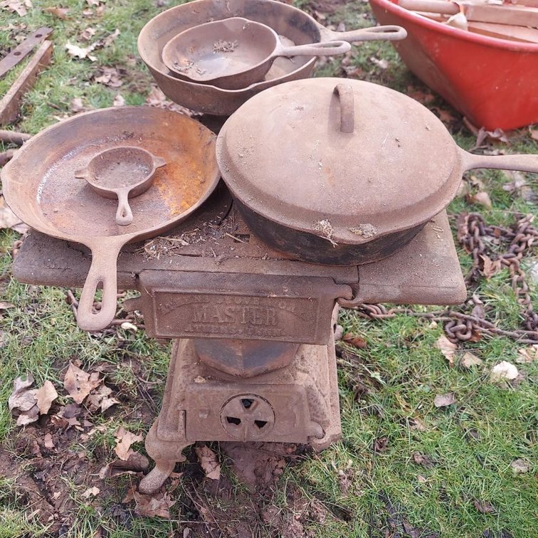Master Stove & Skillets