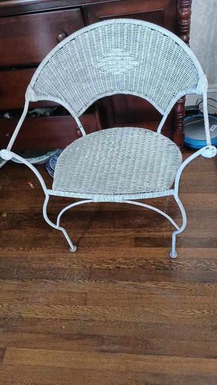White wicker chair