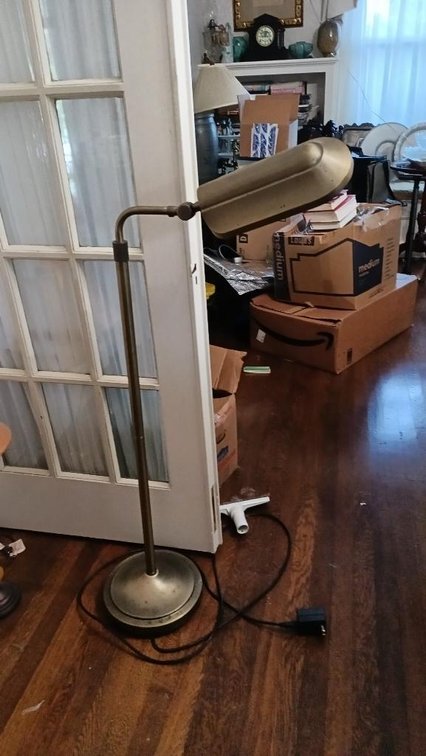 Floor lamp