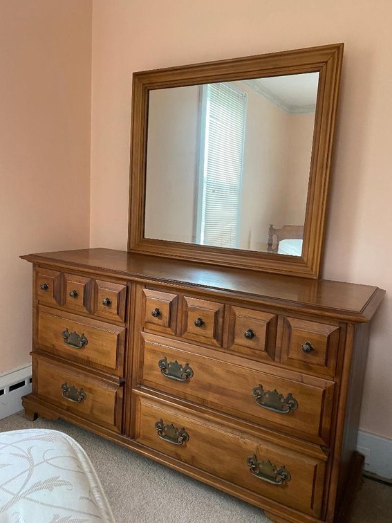 6-Drawer dresser w/ mirror