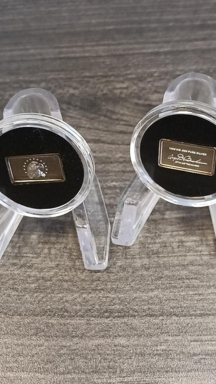 Two 1000mg .999 silver bar