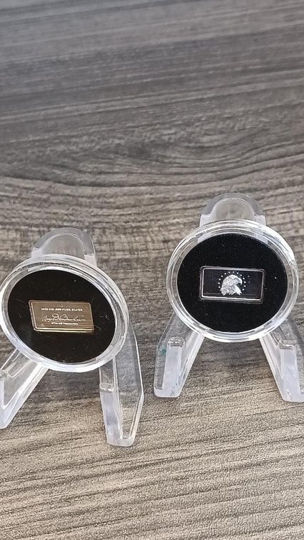 Two 1000mg .999 silver bar