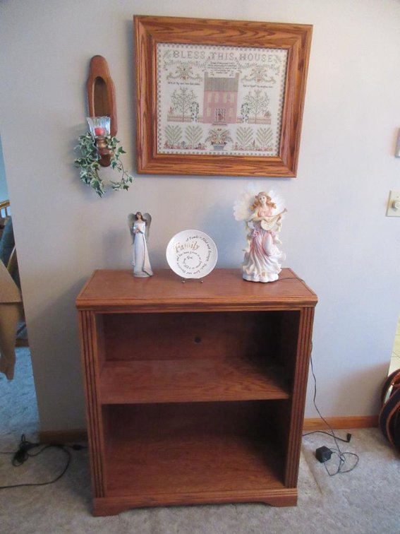 Wooden stand, home d�cor and framed embroidery