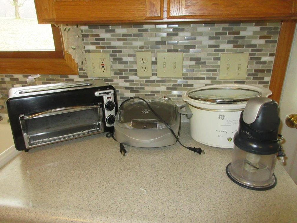 George Foreman grill, slow cooker, Ninja blender, toaster oven