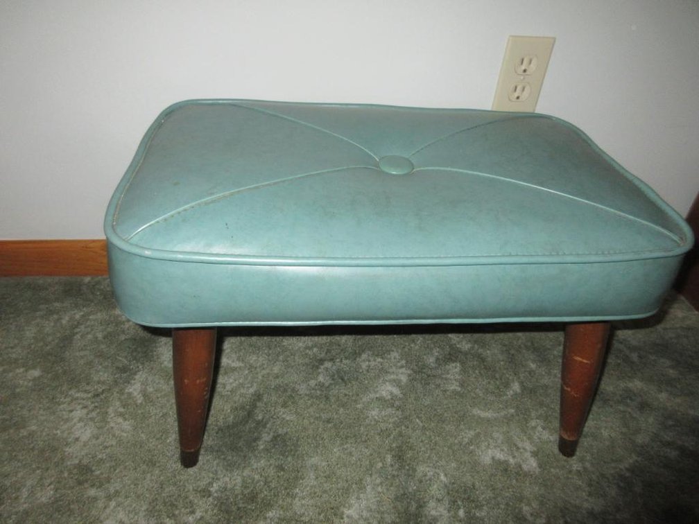 Small foot stool