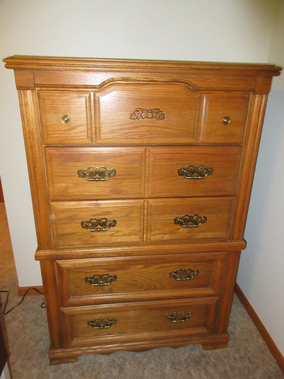 5-Drawer chest of drawers