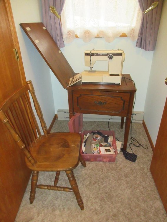 Montgomery Ward model 1944 sewing machine w/ stand and chair