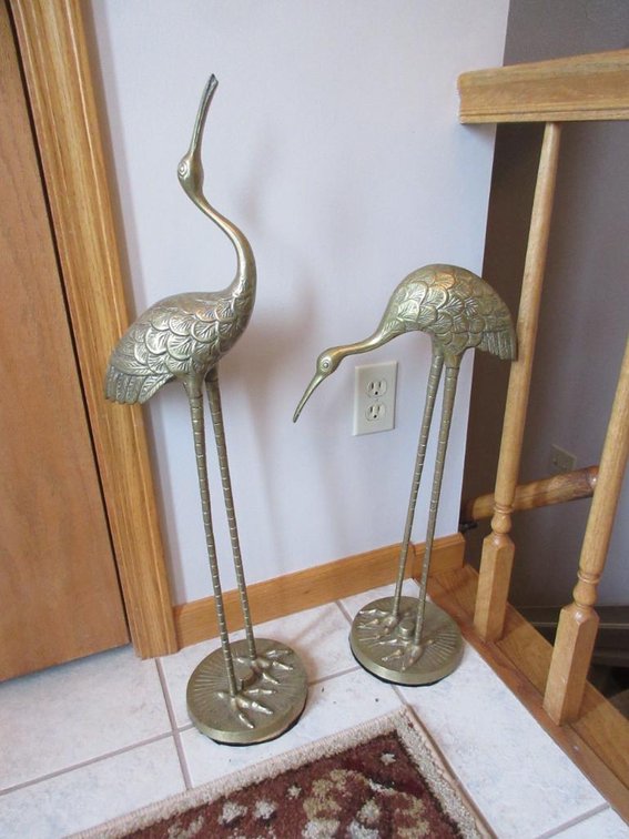 2 Brass birds