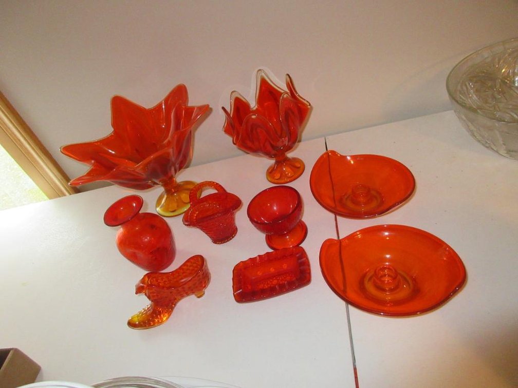 Art glass and other decorative glass pieces