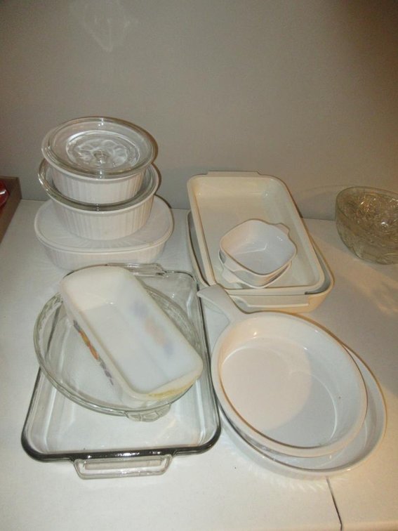 Assorted Corning Ware and other baking ware