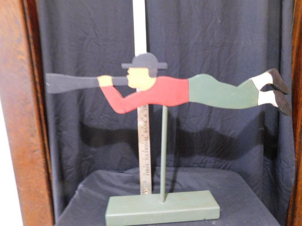 Primitive decorative piece