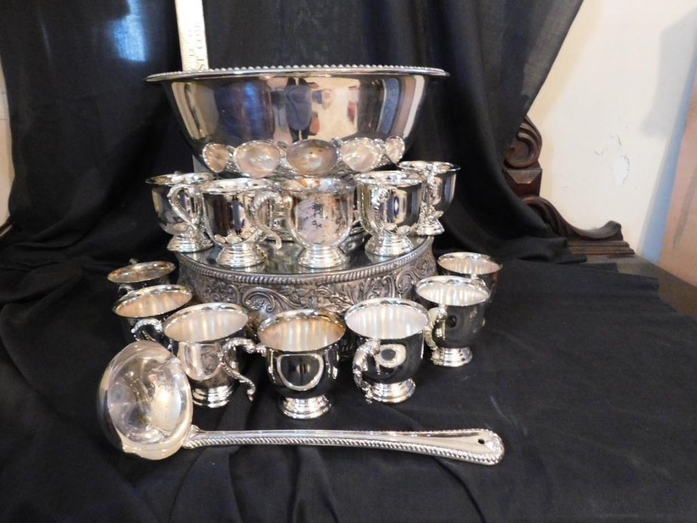 Punch bowl w/ cups, ladle and pedestal