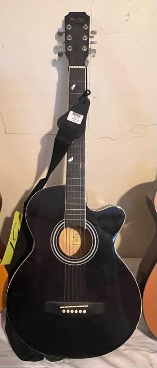 Mainstreet acoustical guitar