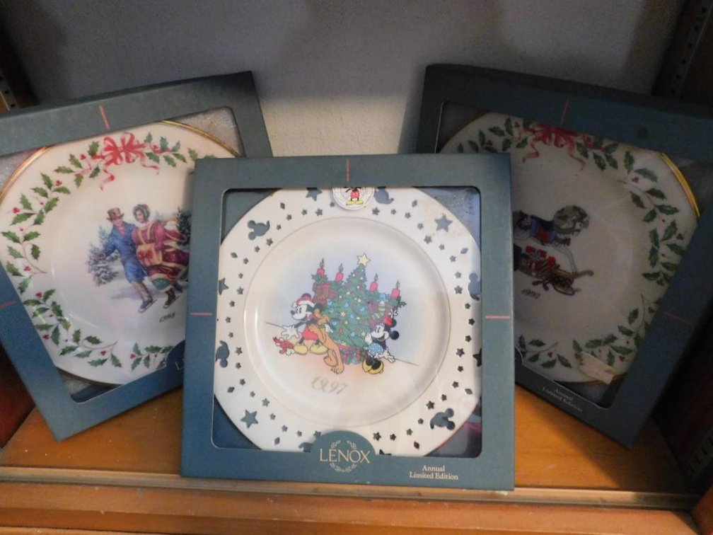3 Lenox collector plates