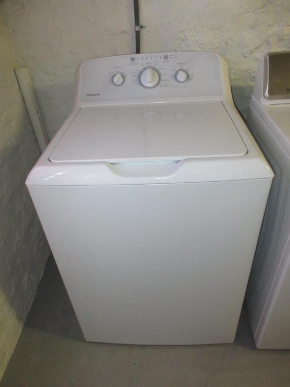Hotpoint top-loading washing machine