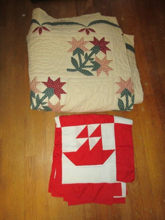 Quilt w/ extra quilting material