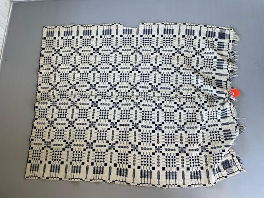 Large Coverlet w/ repair