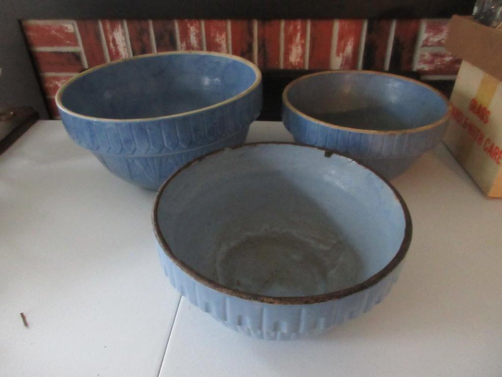 Stoneware bowls